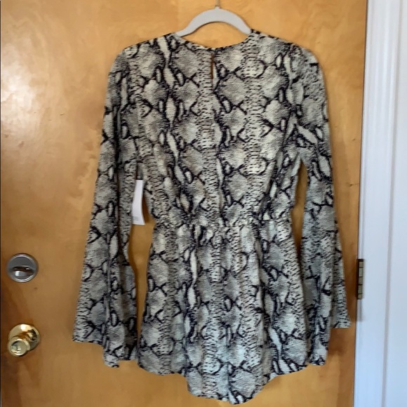 Tobi Pattern Romper Longsleeve - Picture 2 of 3